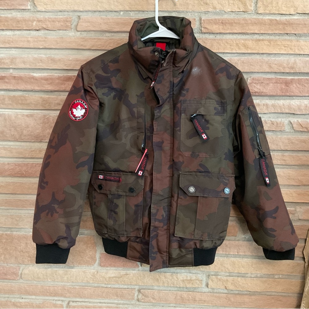 Canada Weather Gear Kids Camo Print Puffer Jacket Size Medium 10/12 Missing Hood